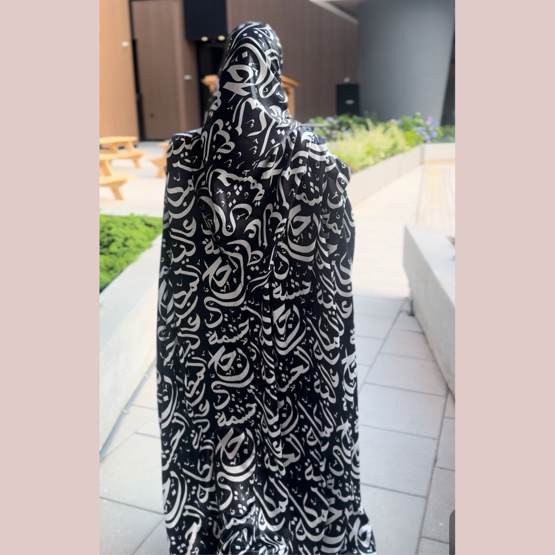 Jariah “Bold” Kaftan Set