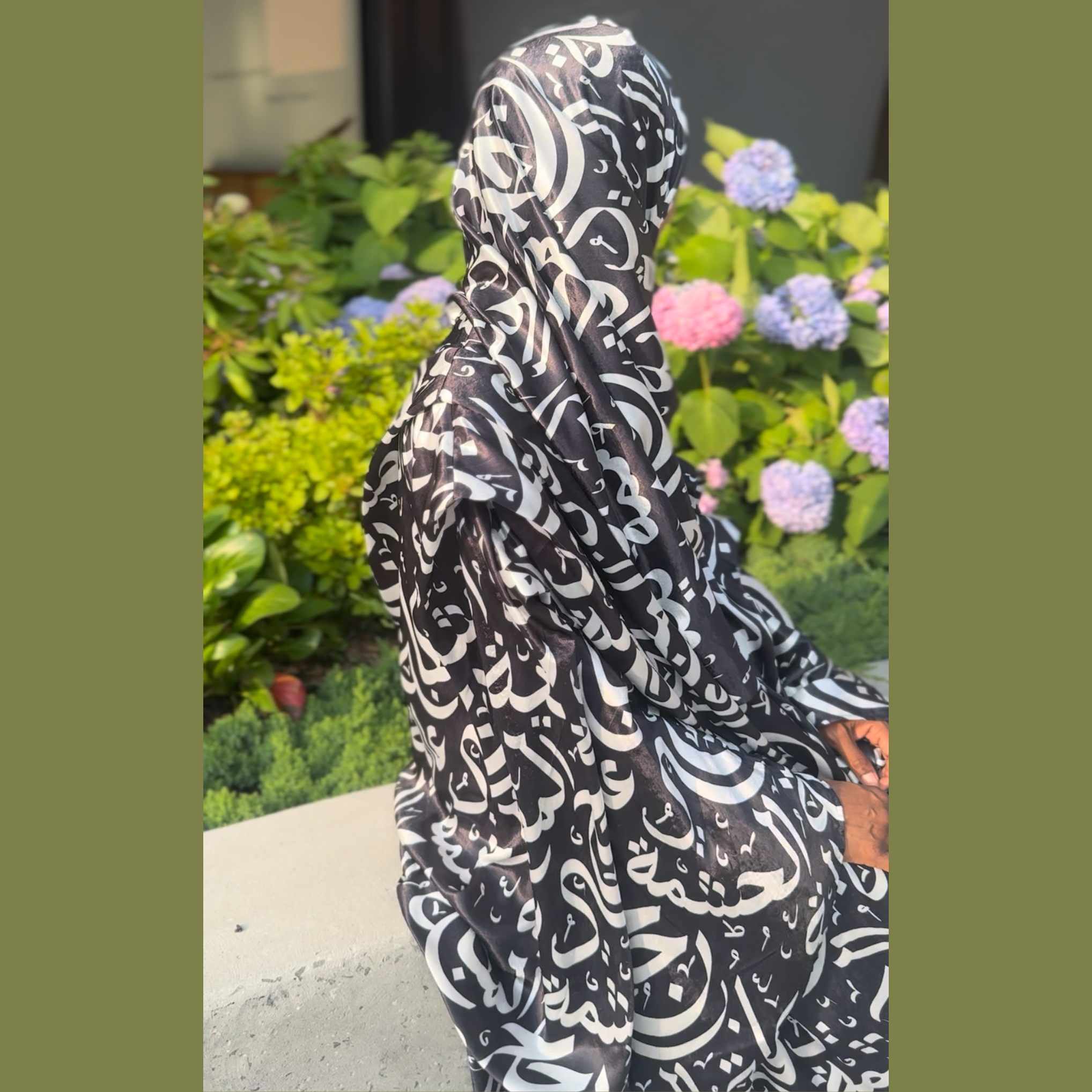 Jariah “Bold” Kaftan Set